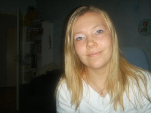 Bella85